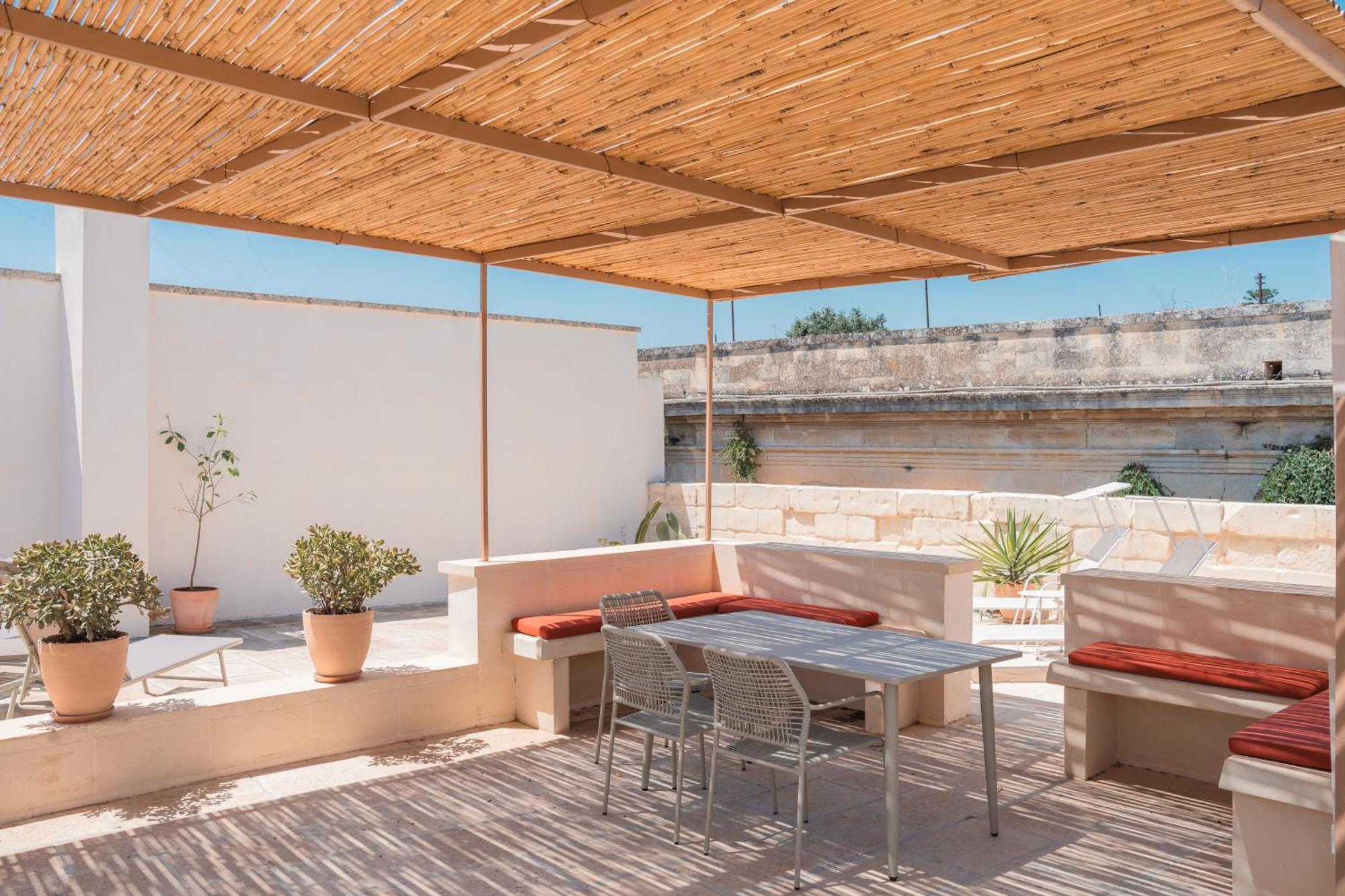 Lotus Apartment & Rooftop By Residence Colibri Lecce Exterior photo